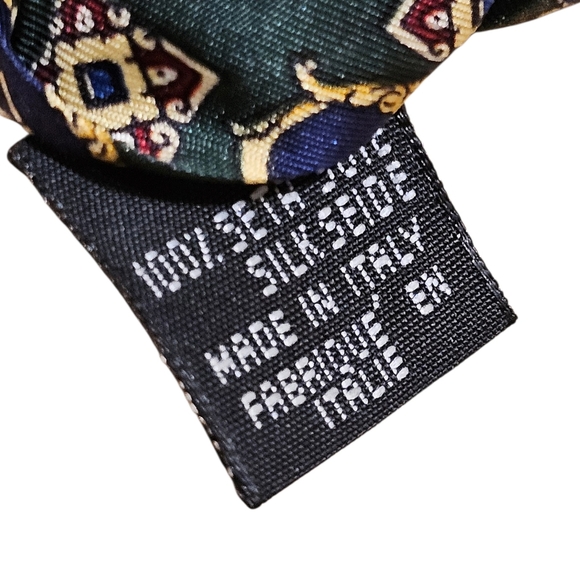 FENDI TIE - Picture 10 of 14